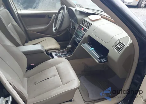 1999 Mercedes-Benz C 280 из США, поврежденный, VIN WDBHA29G6XA755085